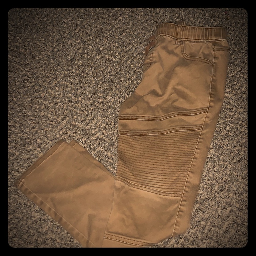 Boy’s khaki moto pants